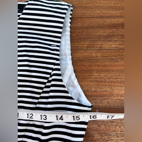 Kate Spade Saturday Let Loose Dress Fit Flare Black White Stripe Size 0 - Picture 10 of 12